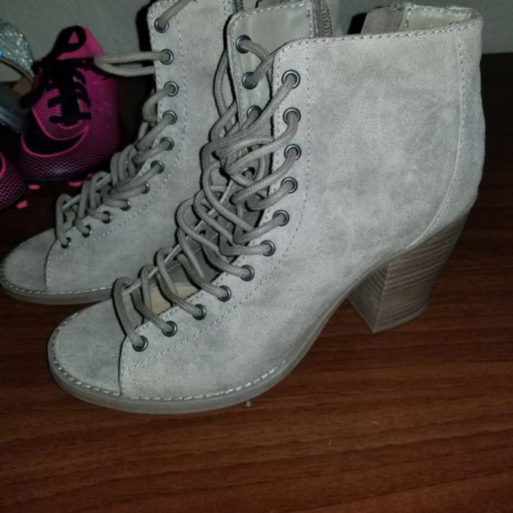 Fashion nova booties